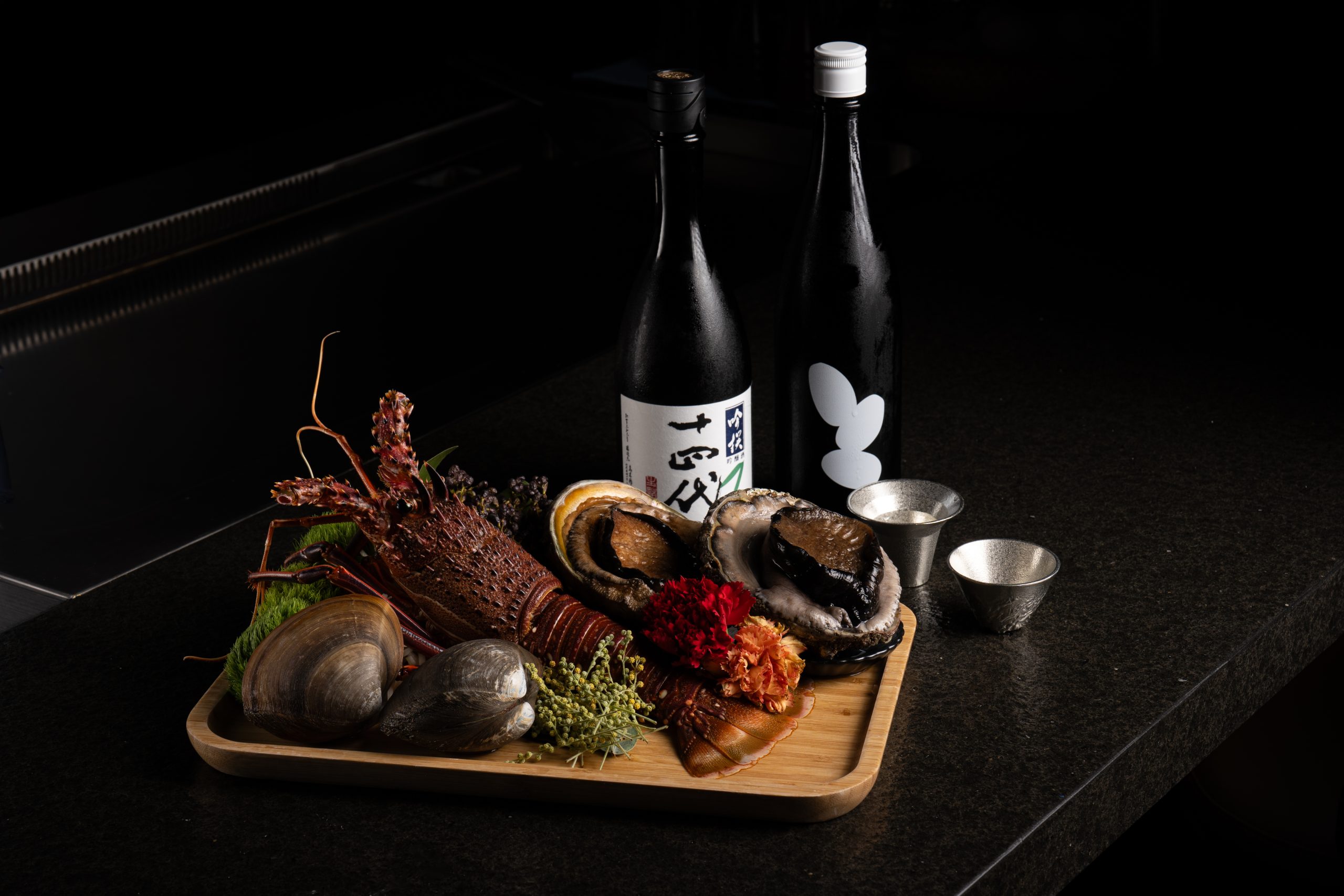 raw-ingredients-of-lobster-and-abalone