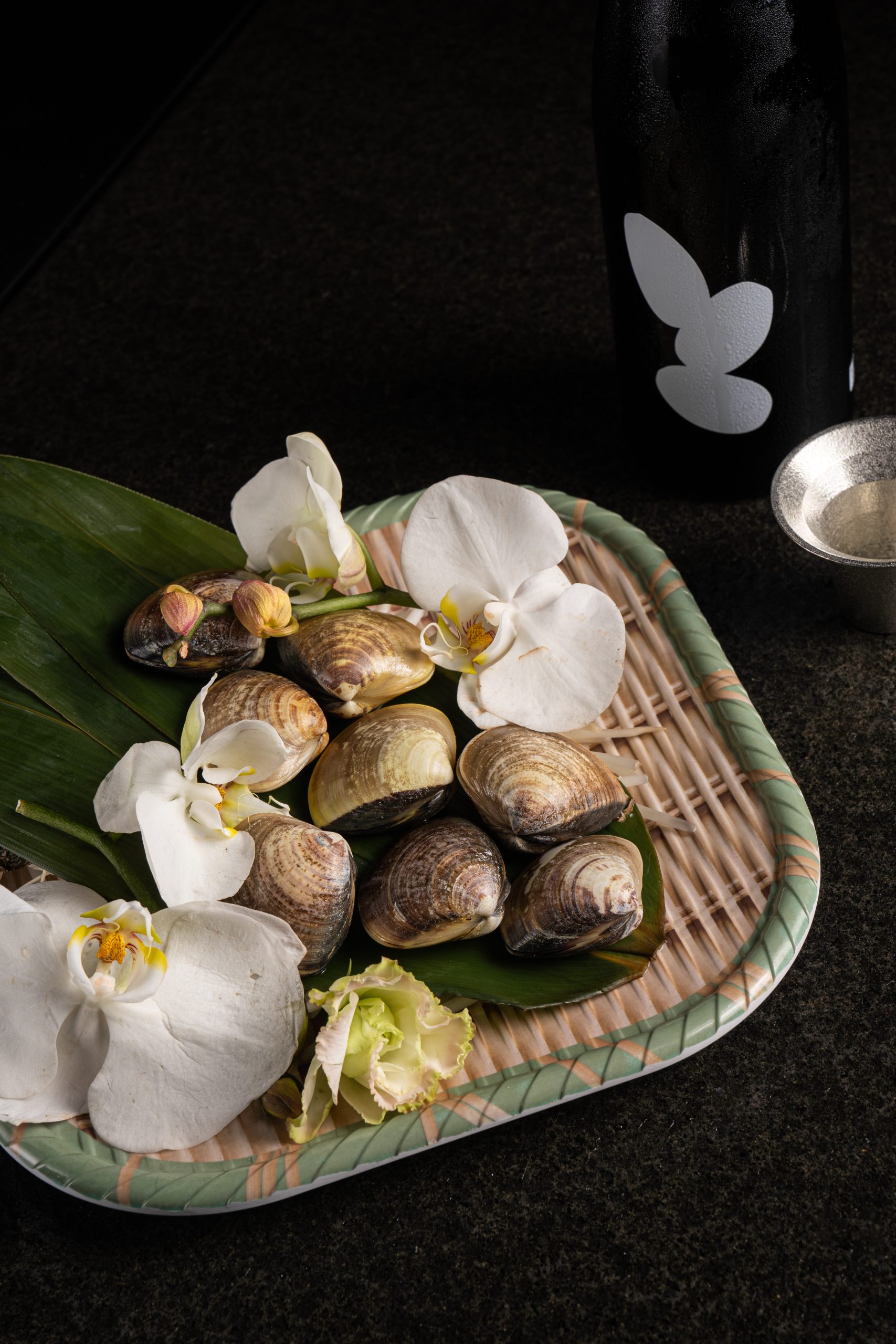 raw-ingredients-of-clams