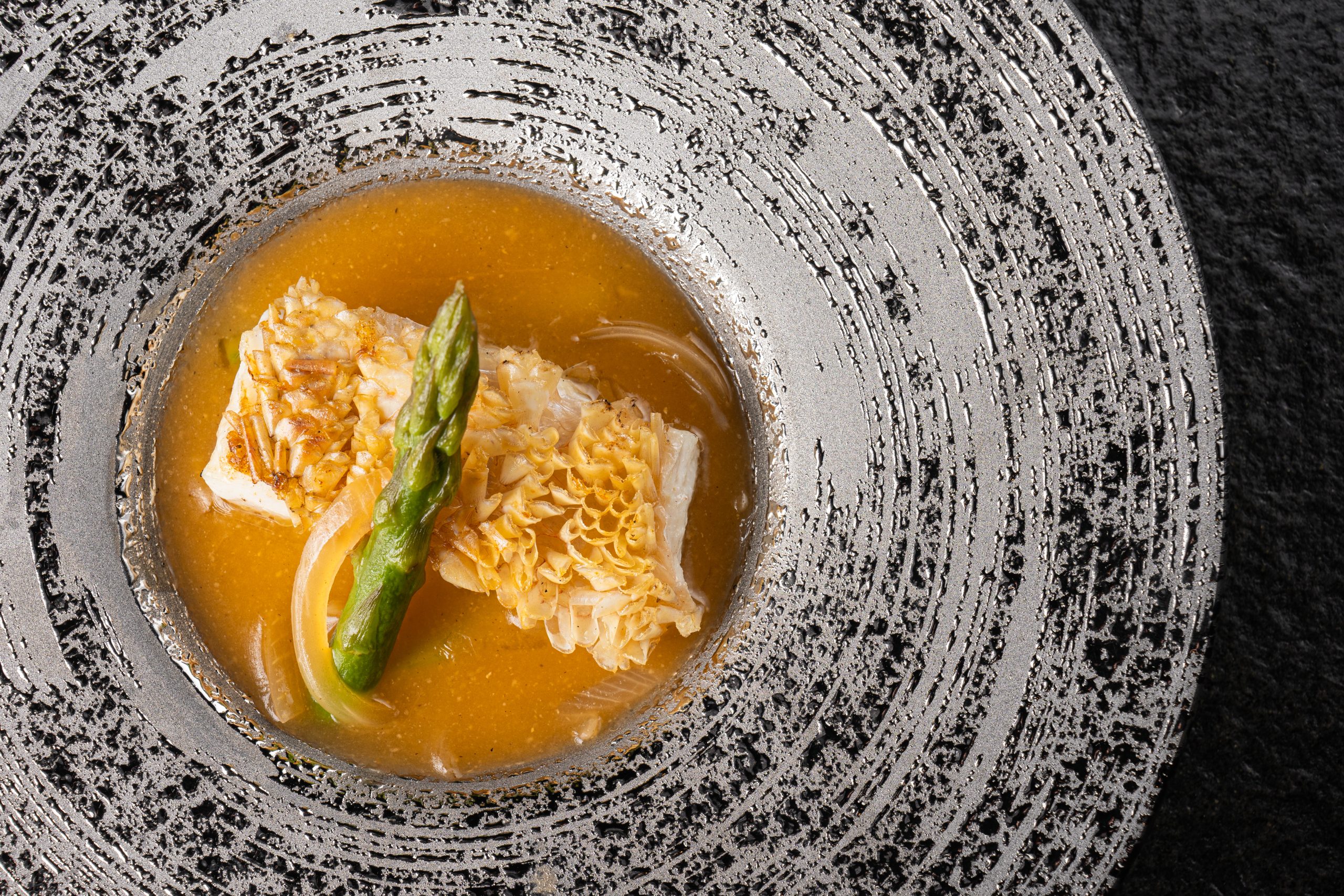 amadai-uroko-yaki-flatlay